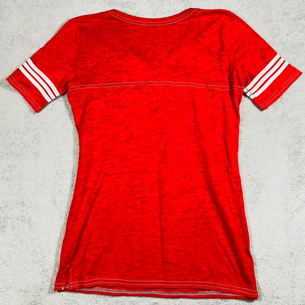 Blue 84 Wisconsin Badgers T-Shirt Women Large Red Burnout V-Neck Jersey Style - Picture 2 of 12